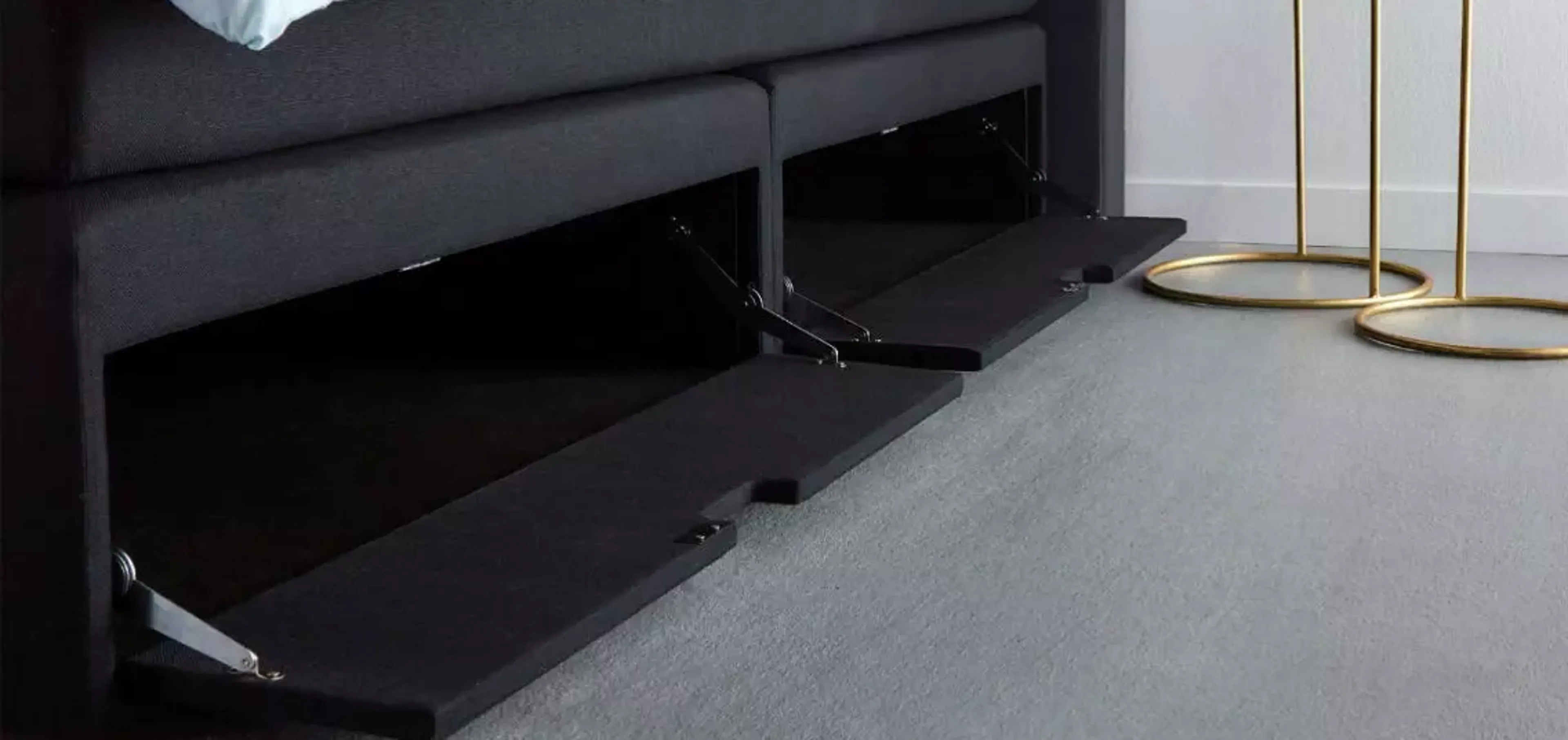 Bed met opbergruimte